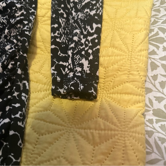 H&M Women’s Dress Size Large Black And Cream Snakeskin Print Bodycon ruching mid - Picture 3 of 6